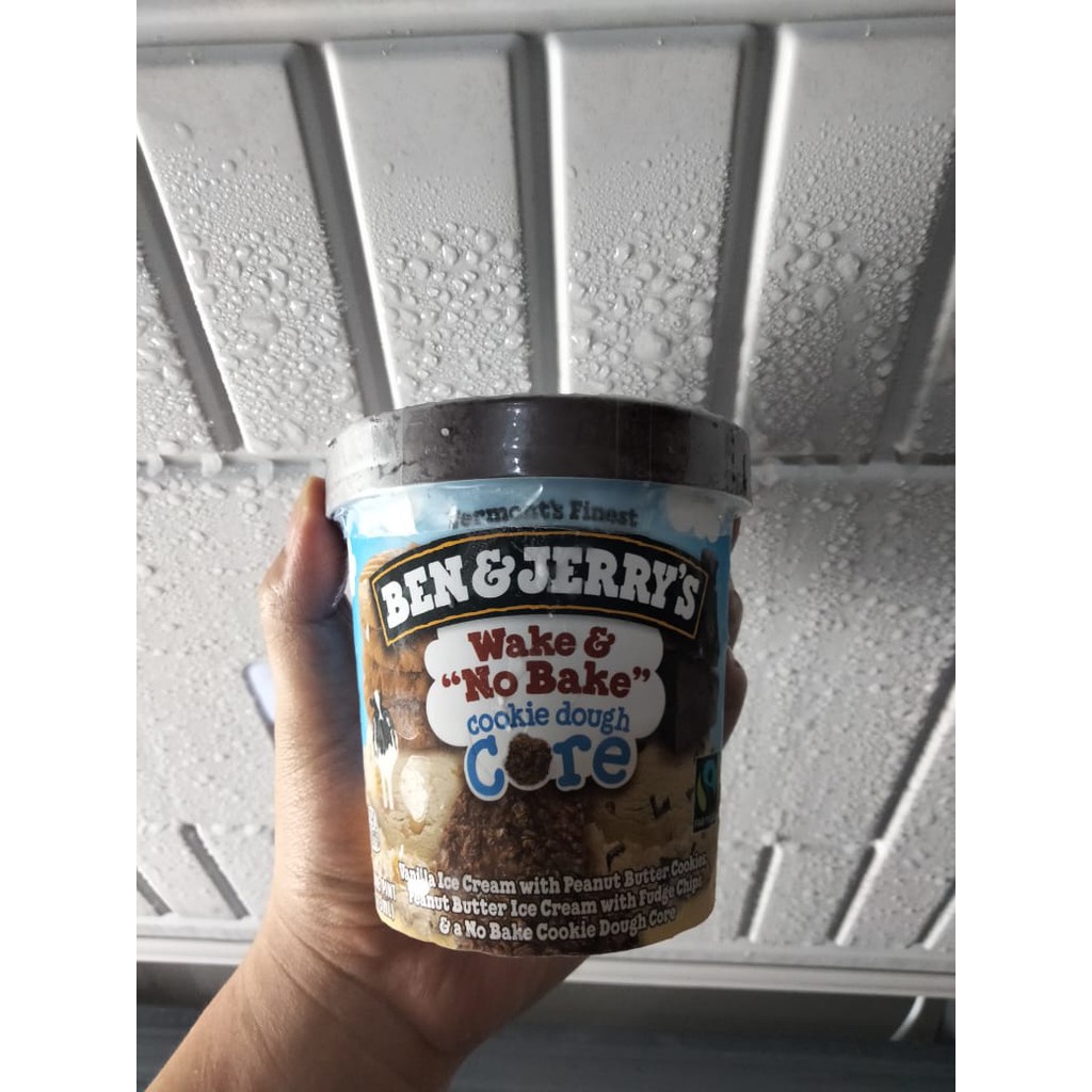 

Ben & Jerry's Wake and "No Bake" Cookie Dough Core Ice Cream 473ML