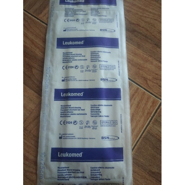 leukomed plester sesar 10 cm x 25 cm