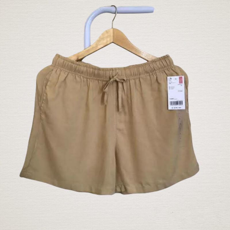 UNIQLO- Hotspant Relaco XL/ celana pendek