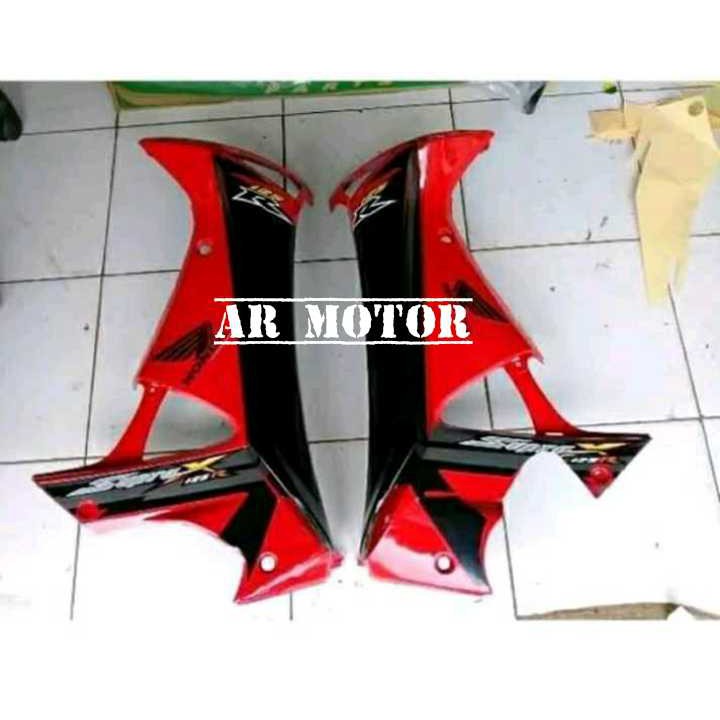 SAYAP LUAR DALAM SUPRA X 125 OLD / LAMA MERAH HITAM