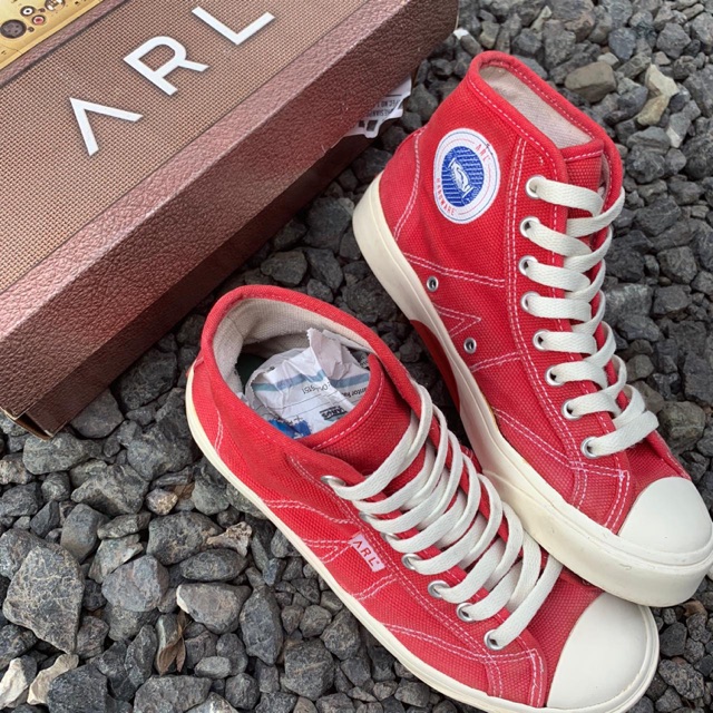 ARL by Hardware - Size 37 - Red/White