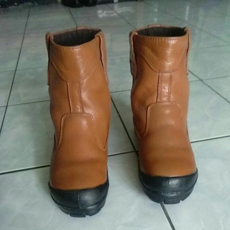 sepatu safety second kings