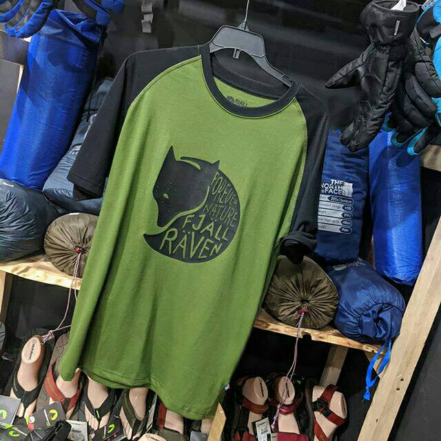 Kaos Fjall Raven