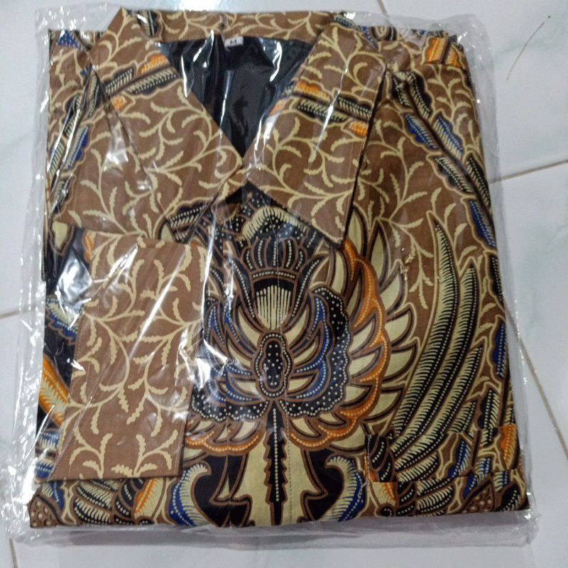 JAYANEGARA RAJASAKTI KEMEJA BATIK PRIA SOLO LENGAN PANJANG PENDEK LAPIS FURING ATASAN BATIK PREMIUM MODERN SUKET SEGORO BAJU SERAGAM KERJA KANTOR ASLI BATIK SOLO SERAGAM KELUARGA KONDANGAN RAJASAKTI KLA UKAIL FLORIST MARTOWIRO NGUDI RAHAYU ASMARA RAFANDA