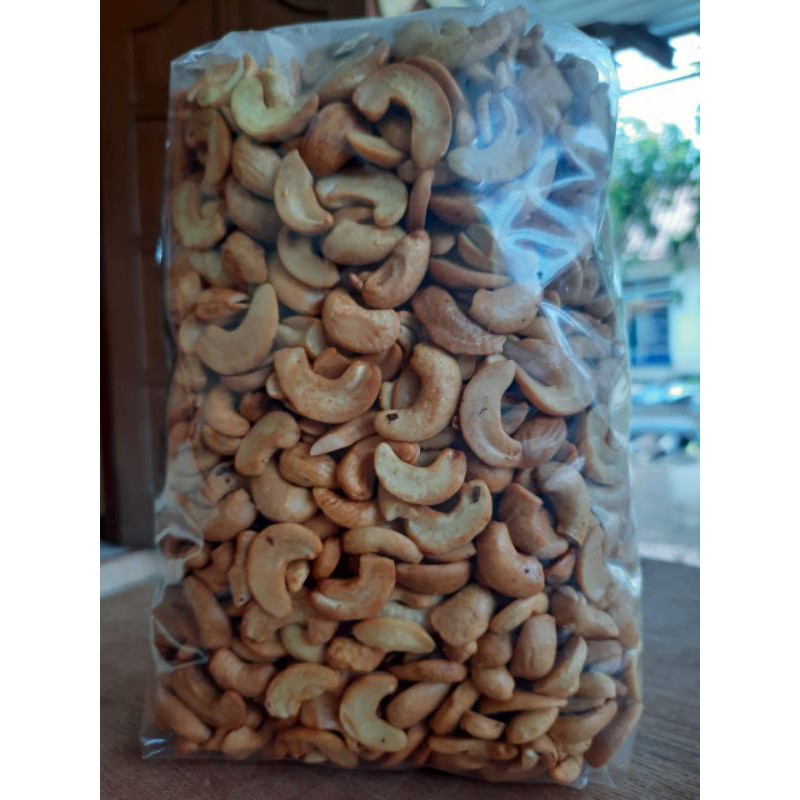 

500 GRM Kacang Mete Goreng Belah/Pecah