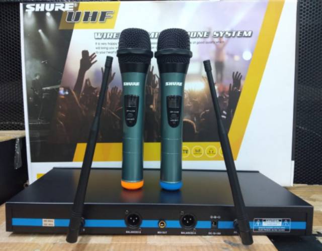 MIC SHURE XYZ 700 WIRELESS MICROPHONE