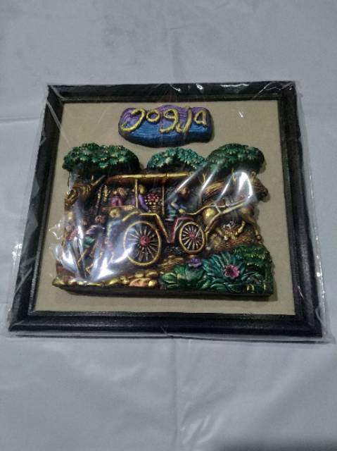 LUKISAN TIMBUL KERETA KUDA ANDONG JOGJA 27x27x2 cm - PAJANGAN DEKORASI DINDING RUMAH MURAH