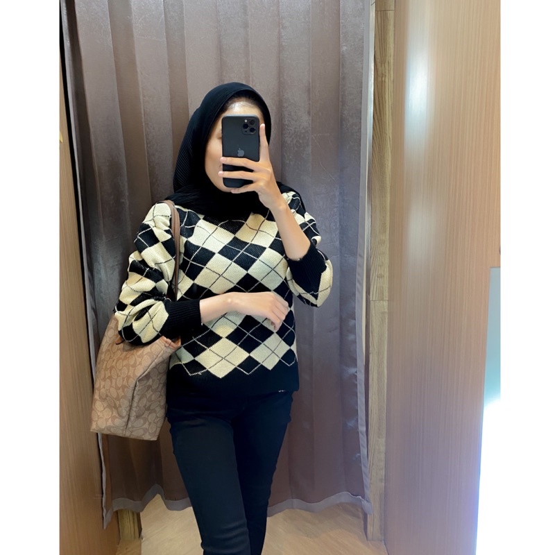 ALONA SWEATER