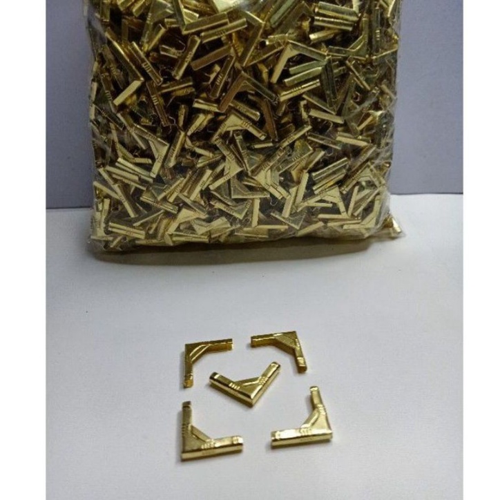 

Pojokan Kitab Siku Sudut Buku Yasin besar