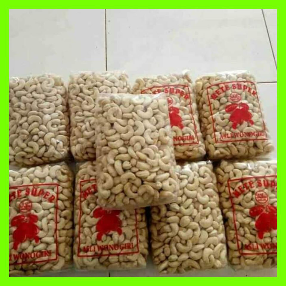 

KACANG MEDE GORENG RASA ASIN BAWANG 500 GRAM