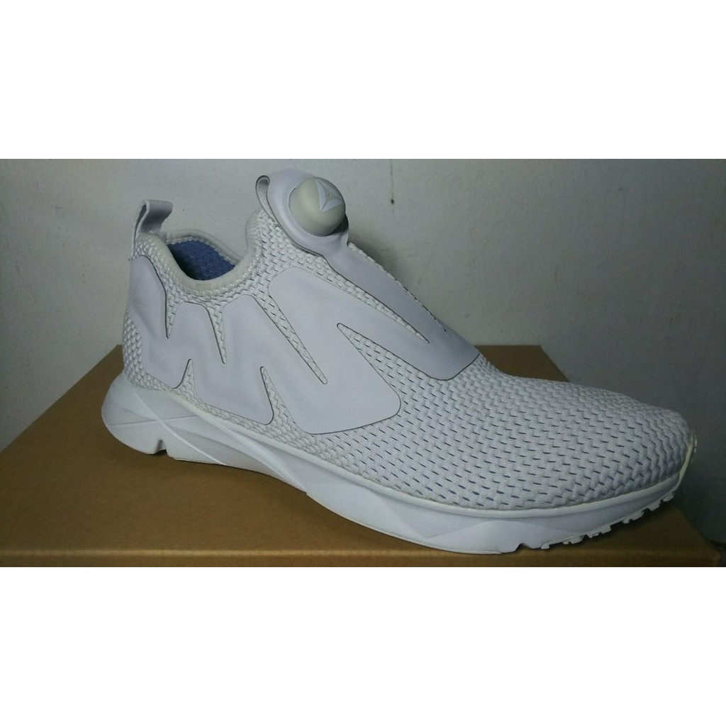 pump sneaker