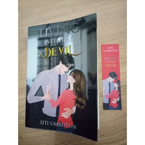 Novel Preloved Living with the Devil (Siti Umrotun) Wattpad
