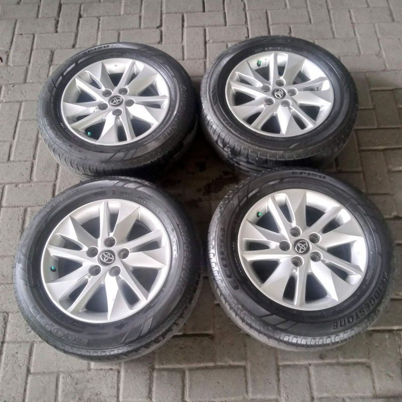 velg Mobil Second OEM copotan Innova Reborn Ring 16+ Ban Bridgestone 205 65 r16 pcd 5x114,3 buat gre