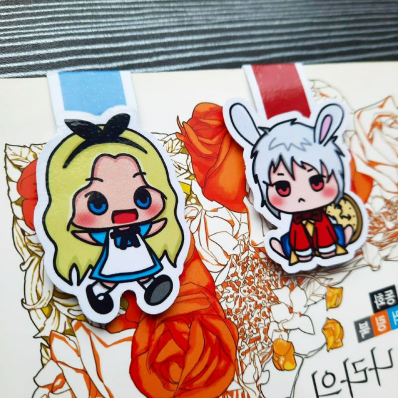 

Pembatas Buku / Bookmark Magnet Alice in Wonderland