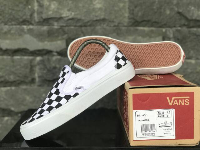 VANS SLIPON CHECKERBOARD