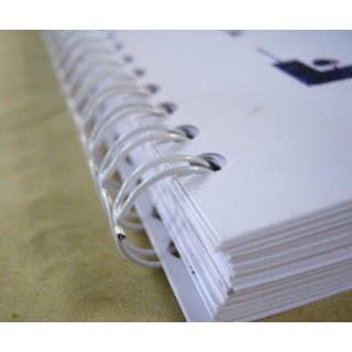 

Jasa Jilid Spiral Kawat Putih / Binding Spiral Kawat Putih