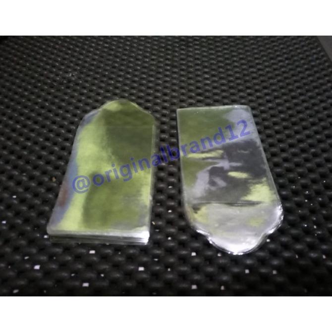 

BUKU & ALAT TULIS PERLENGKAPAN SEKOLAH & KANTOR PLASTIK KARTU KTP E