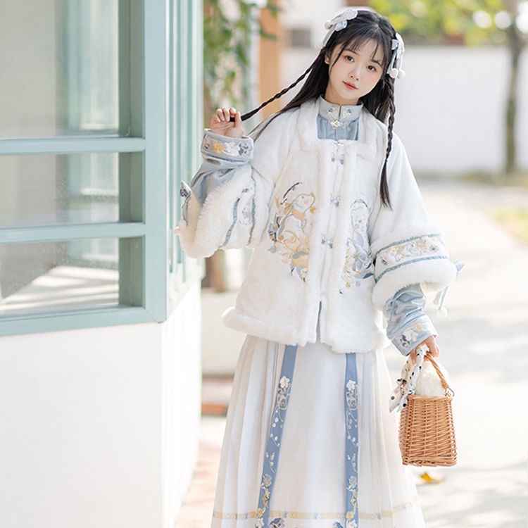 Winter [white velvet bear] women's Han Chinese clothing genuine original full set of Ming jacket hor