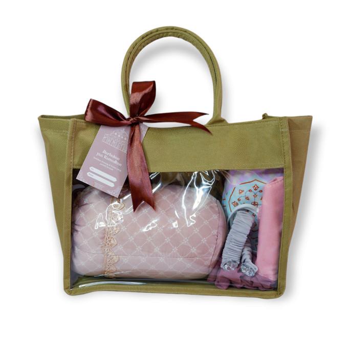 

Hampers Lebaran Mukena Armani Silk Premium