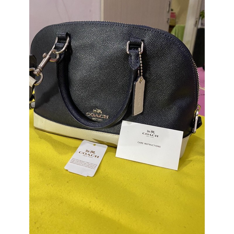 Coach Mini Siera