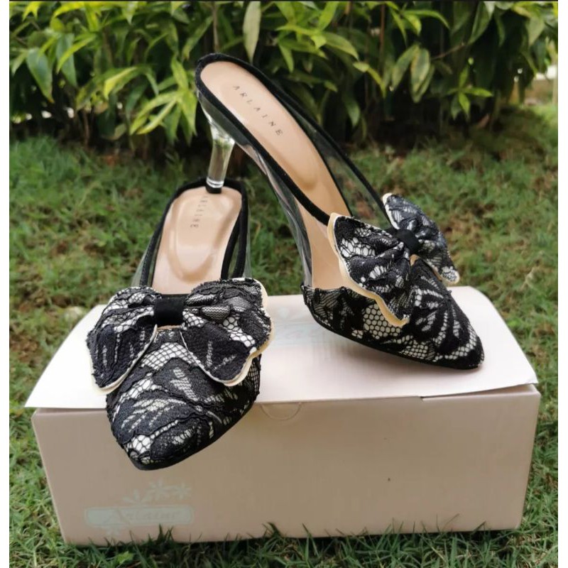Sepatu High Heels Kaca Kebaya Imelda