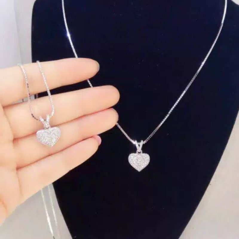 Kalung Liontin Wanita Anti Karat  Silver Berkilau Cantik