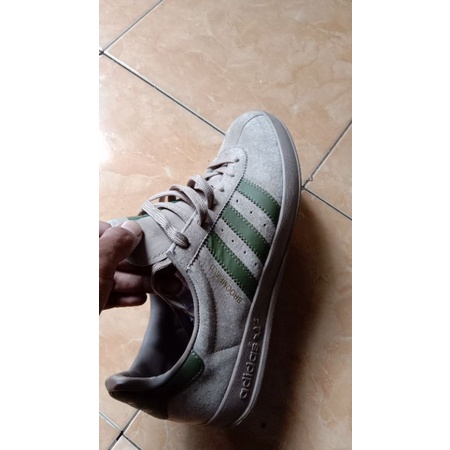 Adidas Broomfield