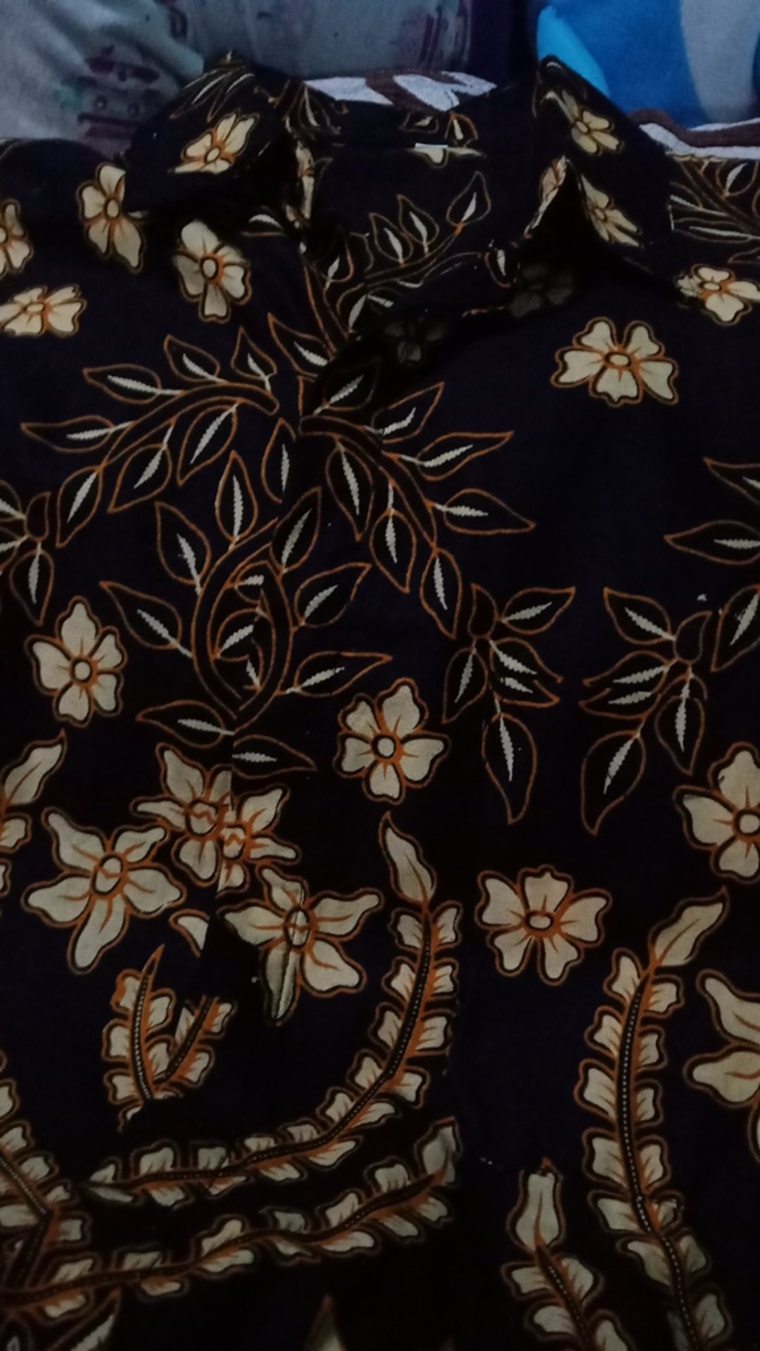 Kemeja Batik Pria Lengan Panjang Motif Kecipir