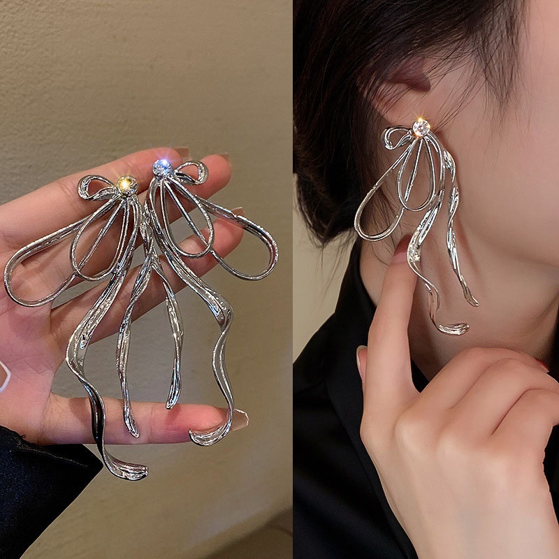 Anting 925 Silver Needle Desain Pita Aksen Berlian Bahan Logam Gaya Korea