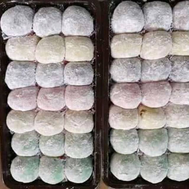 

Kue mochi moci isi 18 pcs