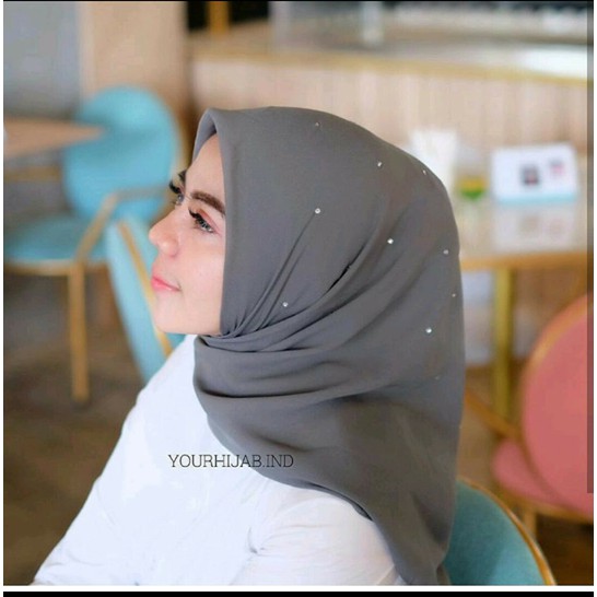 Hijab swarovski square / segi empat swarovski