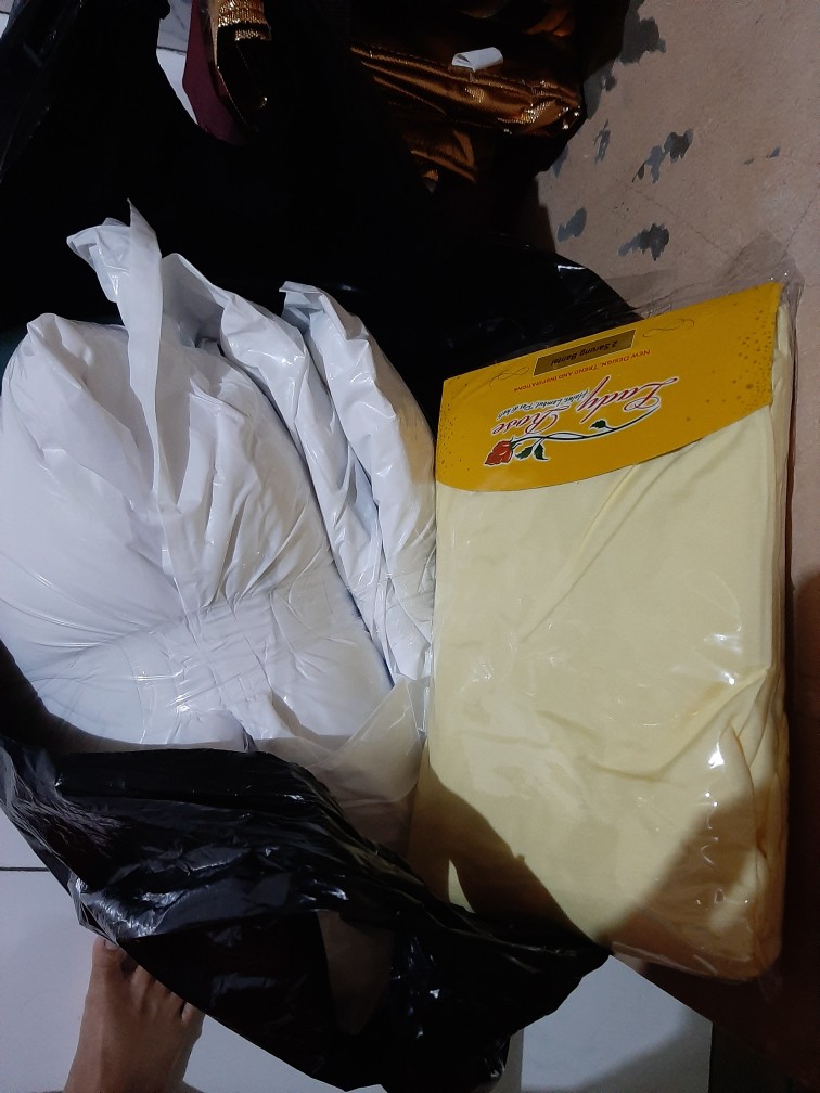 Rc Paket Bantal Guling Raisha Set Bahan Hollow Siliconized Fiber (raisha Pillow Collection)