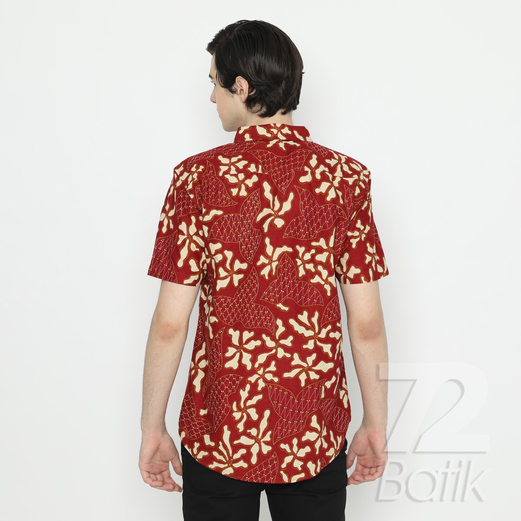 BAJU BATIK PRIA Kemeja Lengan Pendek Slimfit Premium Motif Daun Singkong Warna Merah Abang 722967 Cap 72 - Baju Kemeja Atasan Pakaian Setelan Batik Pria Cowok Laki Laki Remaja Keluarga Kantor Lengan Pendek Modern Slimfit Slim Fit Premium Kekinian