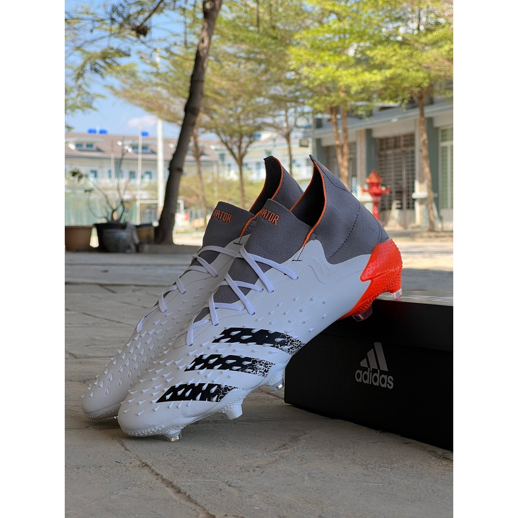 Sepatu Sepak Bola Adidas Predator Freak.1 High White Red FG