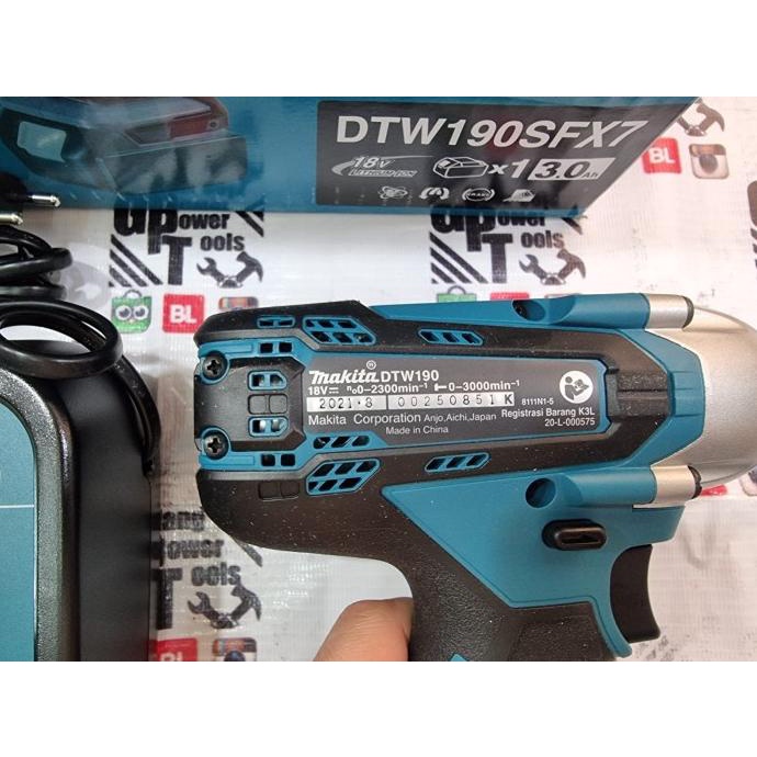 Mesin Cordless Impact Wrench Makita Dtw190 Dtw190