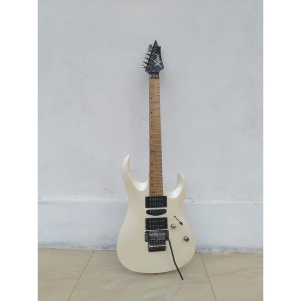 Gitar Cort X-6 SM Tremolo X6
