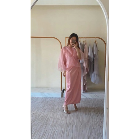 Hyuna Set by NAMELIS (Set Organza / Set Kondangan / Baju Pesta)-French Rose Pink