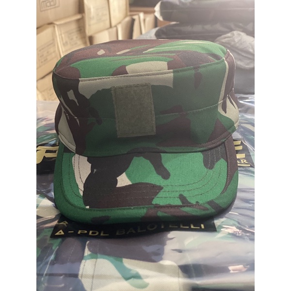 TOPI PET BAHAN VELBED WOOL