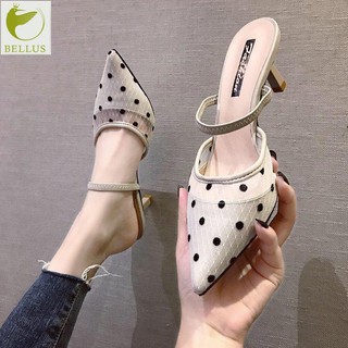 Fashion mesh dua memakai  sandal  dan sandal  dengan titik 