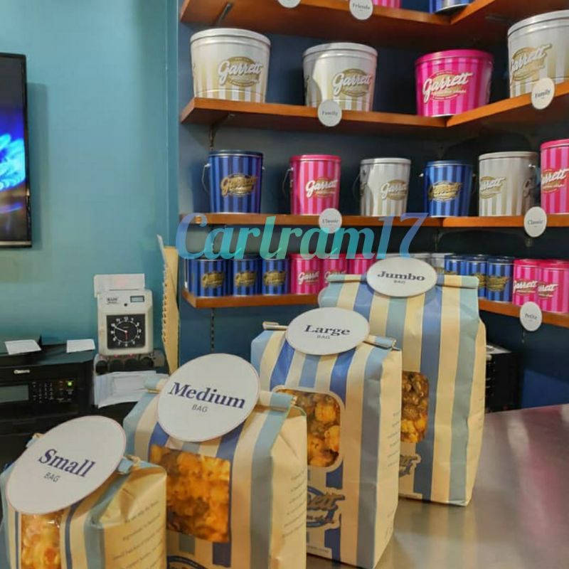 Garrett Popcorn Caramel | Cheese | Chicago Mix | Macadamia | Almond
