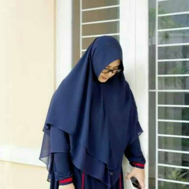 MUNIRA KHIMAR CERUTY