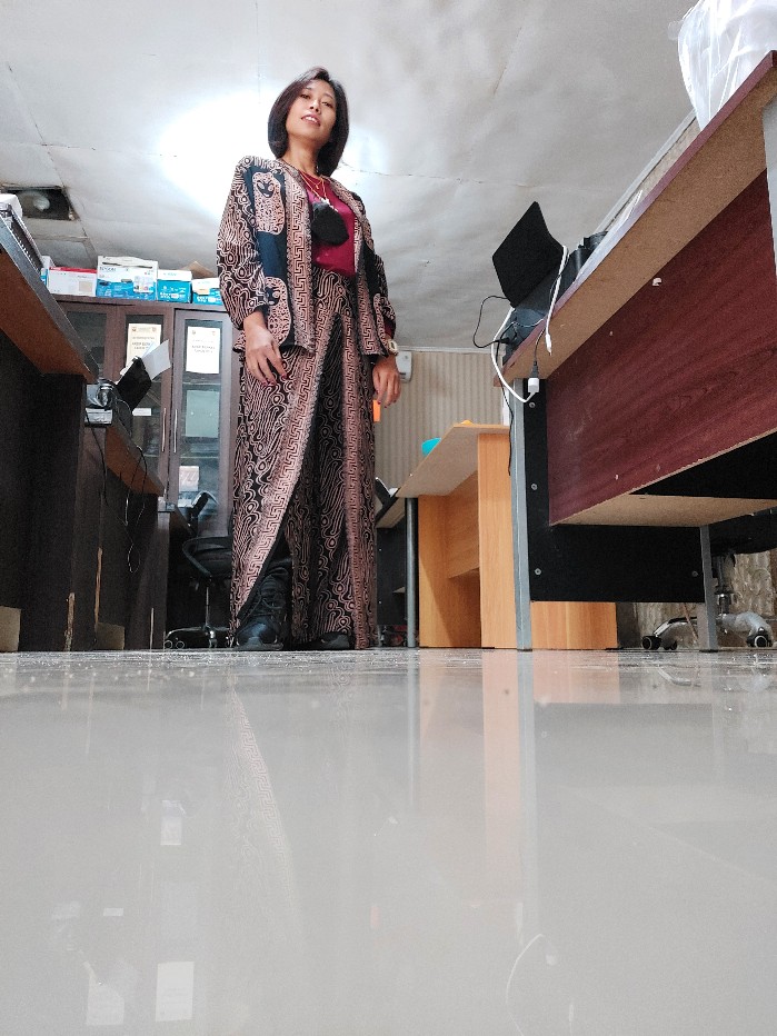 Setelan Batik Wanita Cardigan Dan Celana Panjang Batik Modern Motif Doll Boneka