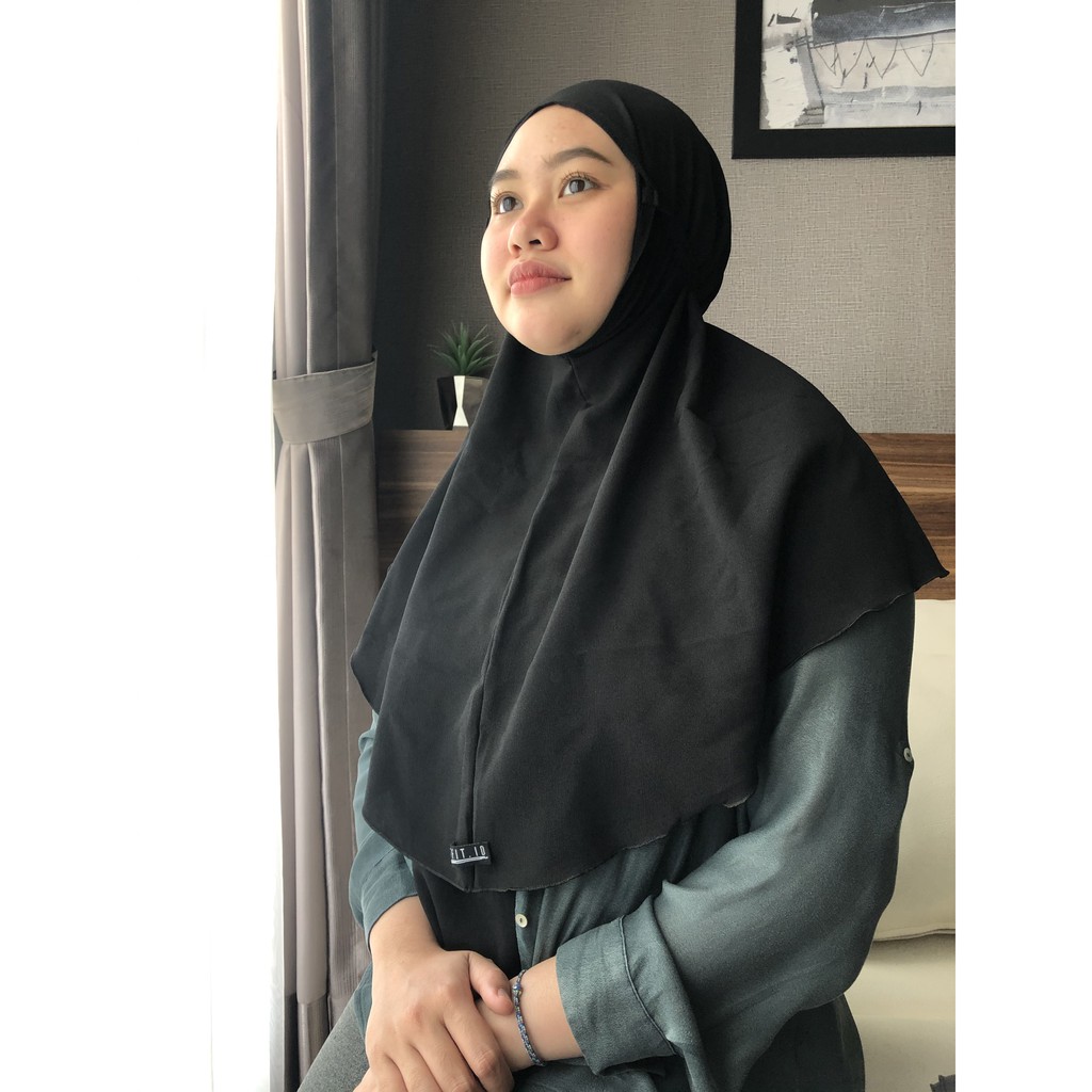 BERGO PENDEK BLACK HITAM KERUDUNG JILBAB KHIRMAR PENDEK BLACK HITAM