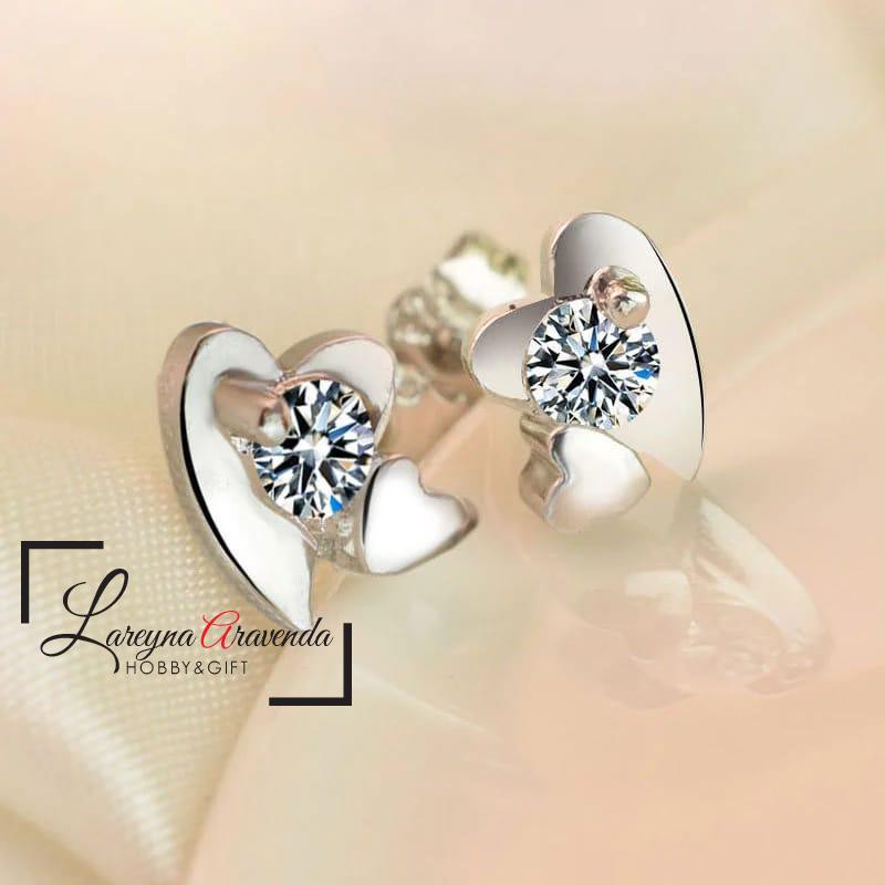 Anting Wanita Titanium Model Love Kristal Crystal Swarovski AT015