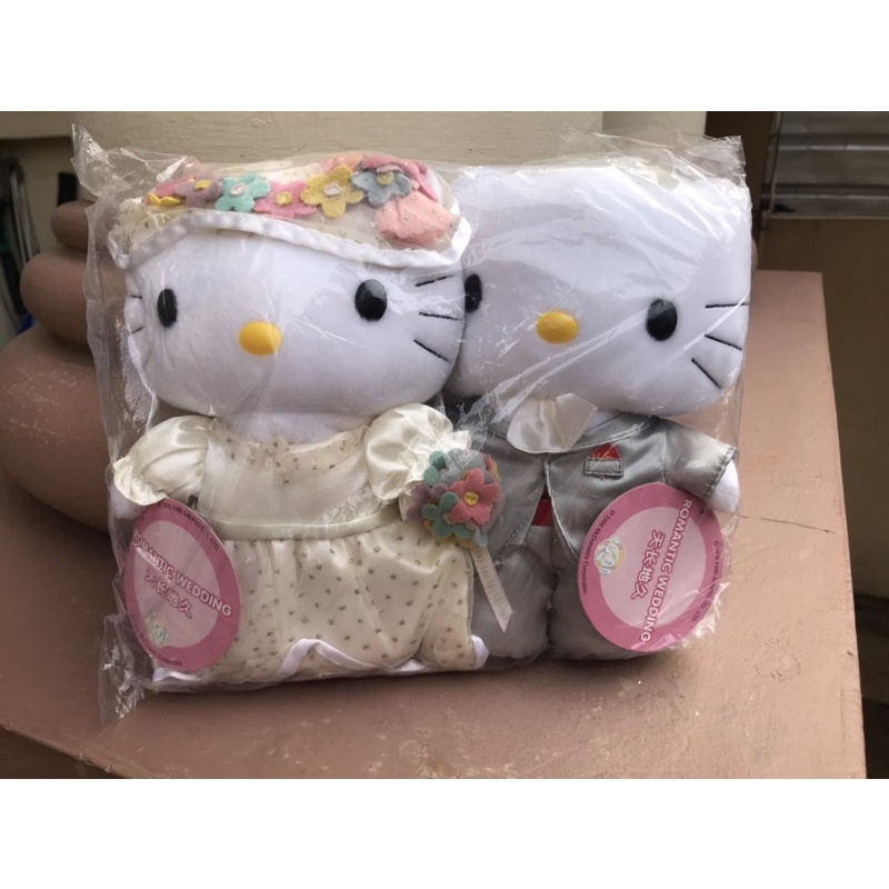 BONEKA HELLO KITTY MCDONALD /SANRIO x MCD