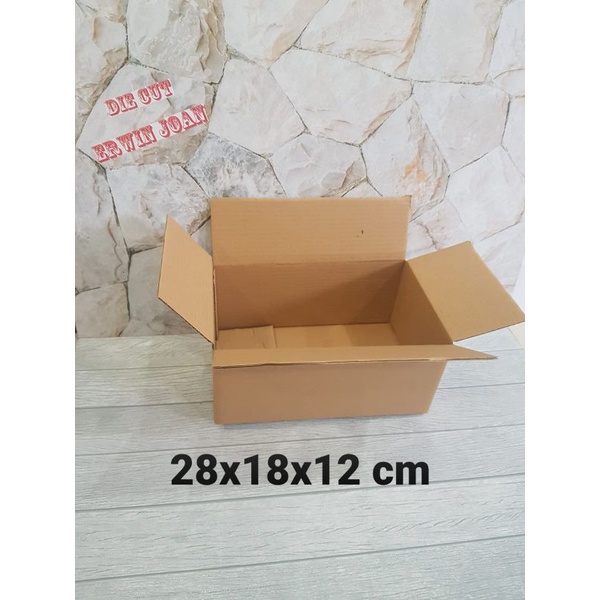 

Kardus / Box / uk. 28x18x12 cm / Karton packing polos baru ST