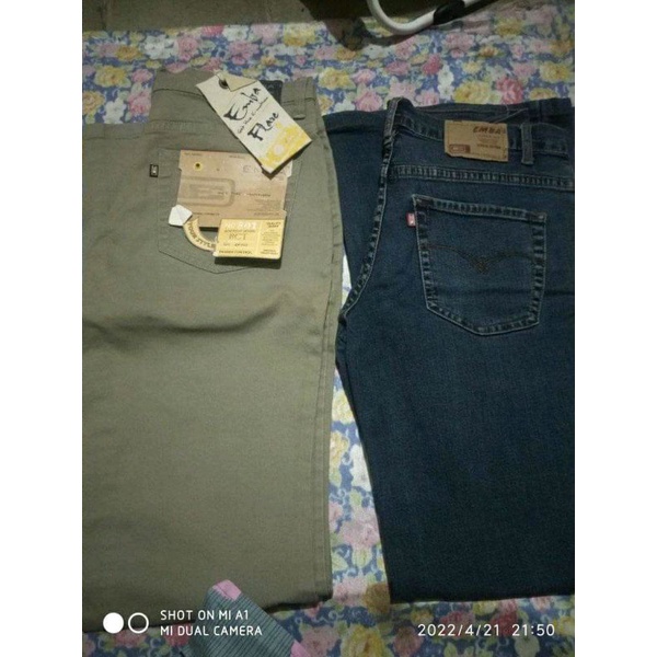 celana panjang wanita merk emba jeans kondisi baru type zip fly.