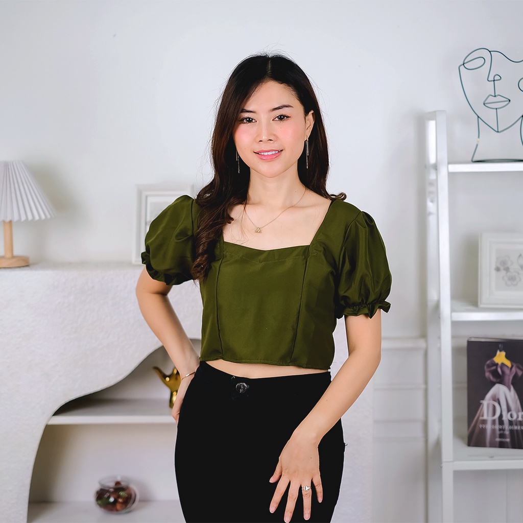 BEFAST - ZEC OOTD Blouse DITNA / Viola Crop Top / Blouse Crop Model terbaru / Pakaian Wanita Modis / Blouse Crop Polos / Fashion Wanita Remaja Kekinian / Atasan Lengan Pendek / OOTD Wanita Ala Style Korean / Blouse Trendy / Terlaris