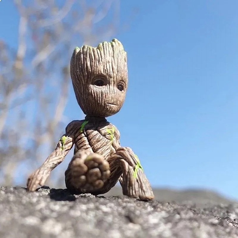 6CM Tree Man Groot  Action Disney Figure Toy Model Marvel Avengers Mini Guardians Of The Galaxy Figure Sitting Toys