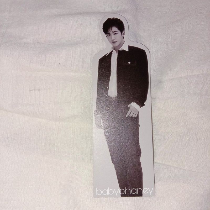 

BOOKMARK KIM YOHAN WEi